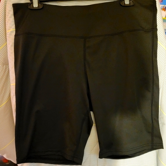 Shein Curve 1XL Black Biker Shorts - Picture 1 of 2